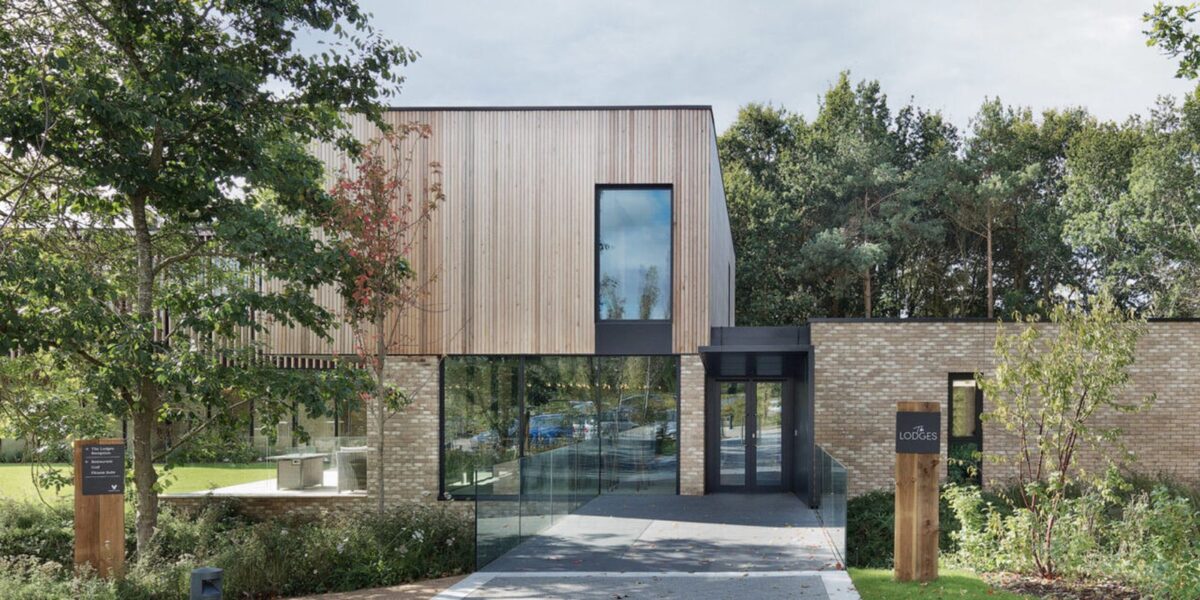 Golf Club Glazing: Hospitality and Resorts