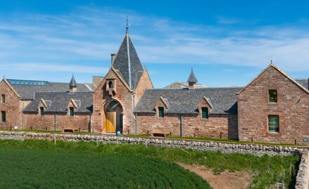 Oriel Windows in East Lothian - Papple Steading - IQ Projects